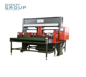 Automaattinen liikkuvan pään stanssauskone